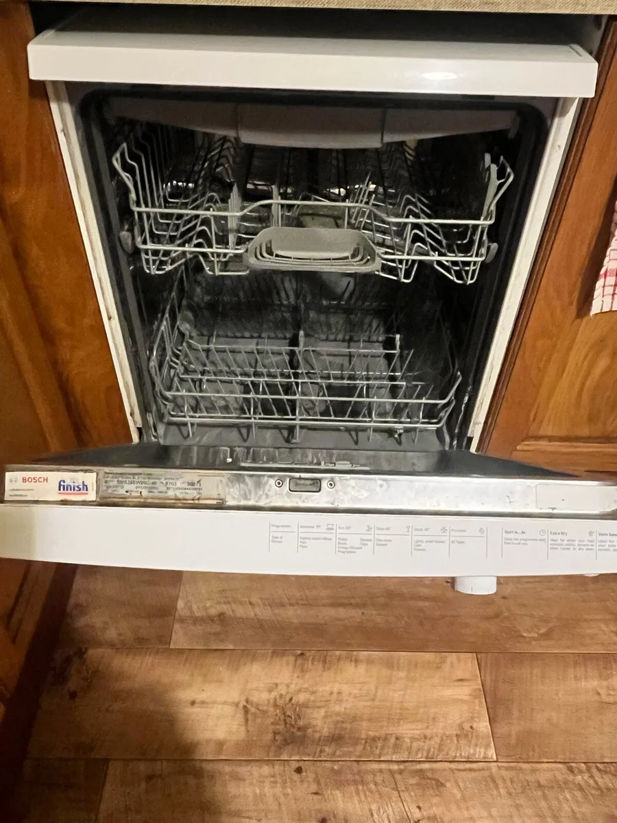 Dishwasher - Image 2