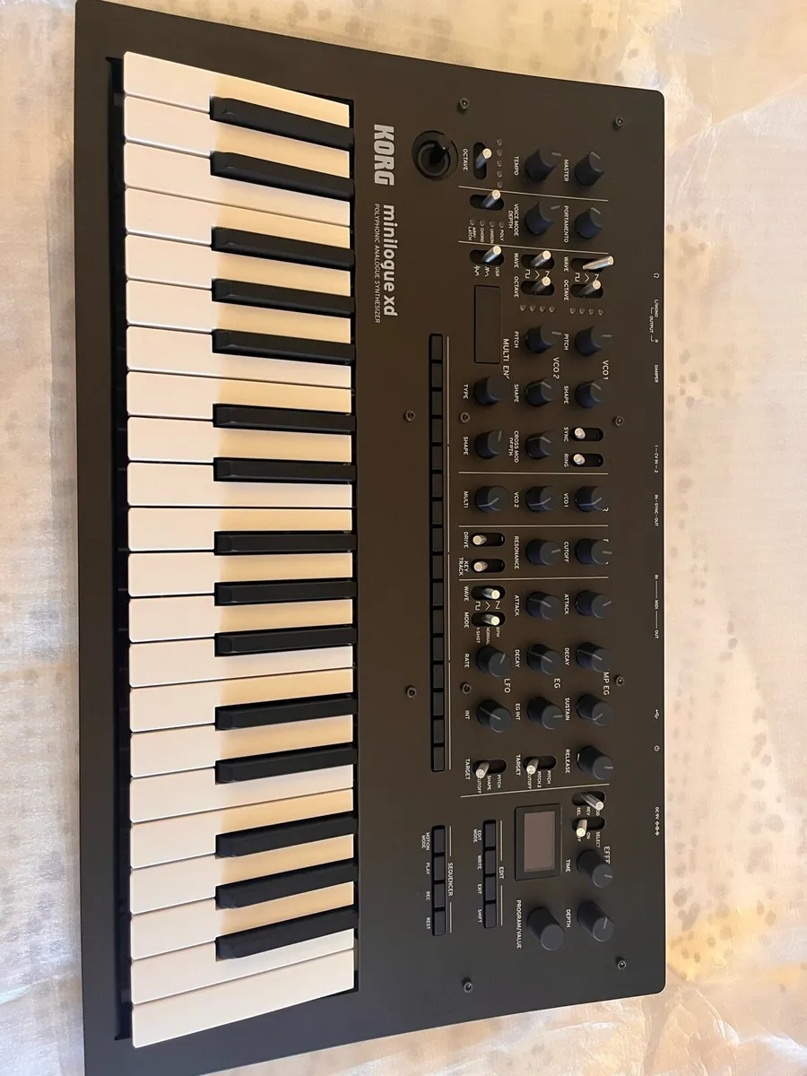 Korg Minilogue xd Synth - Image 3