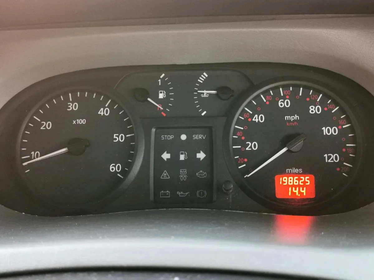 Nissan Primastar LWB 1.9dci, 2004 - Image 4