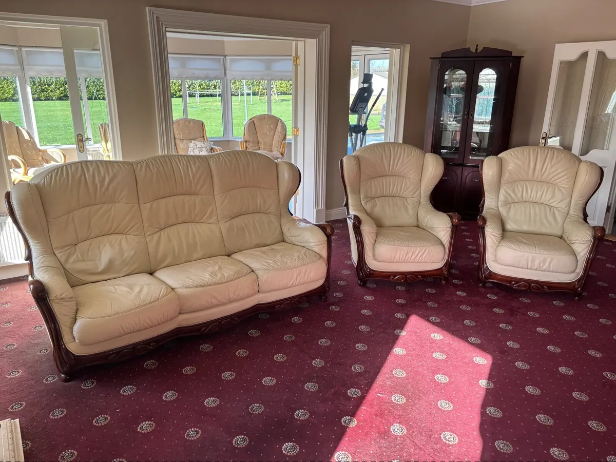 Sitting Room 3 piece furniture suite - Image 4