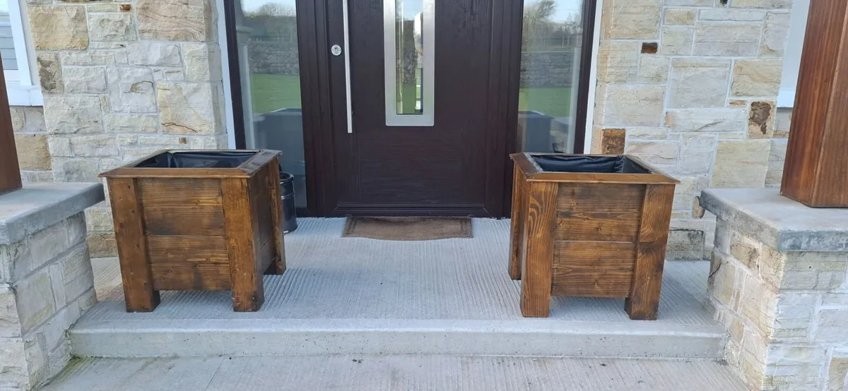 Planter boxes - Image 1