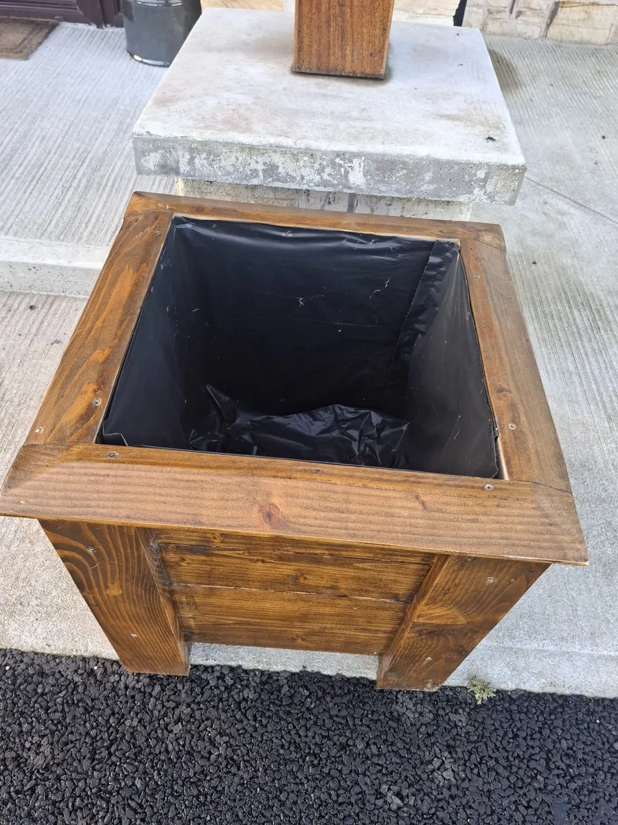 Planter boxes - Image 2