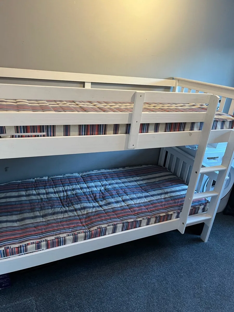 Bunkbeds with mattress - Image 3