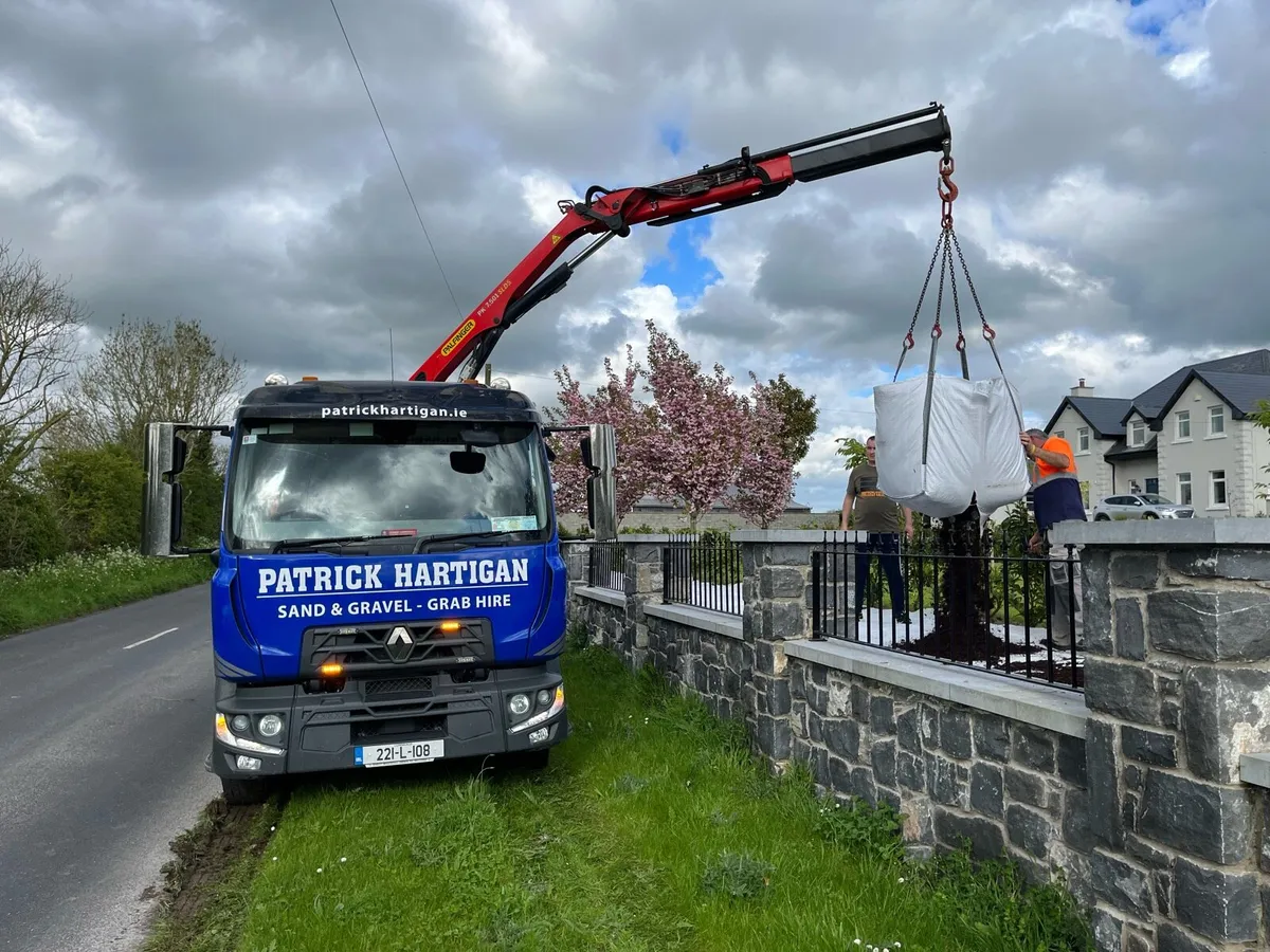 Renault Midlum - Image 1