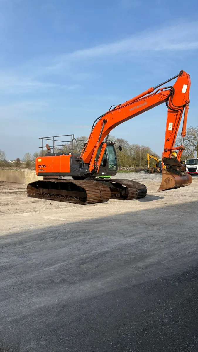 Bog spec machinery for hire - Image 1