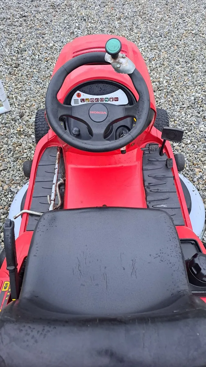 Ride on lawnmower - Image 4