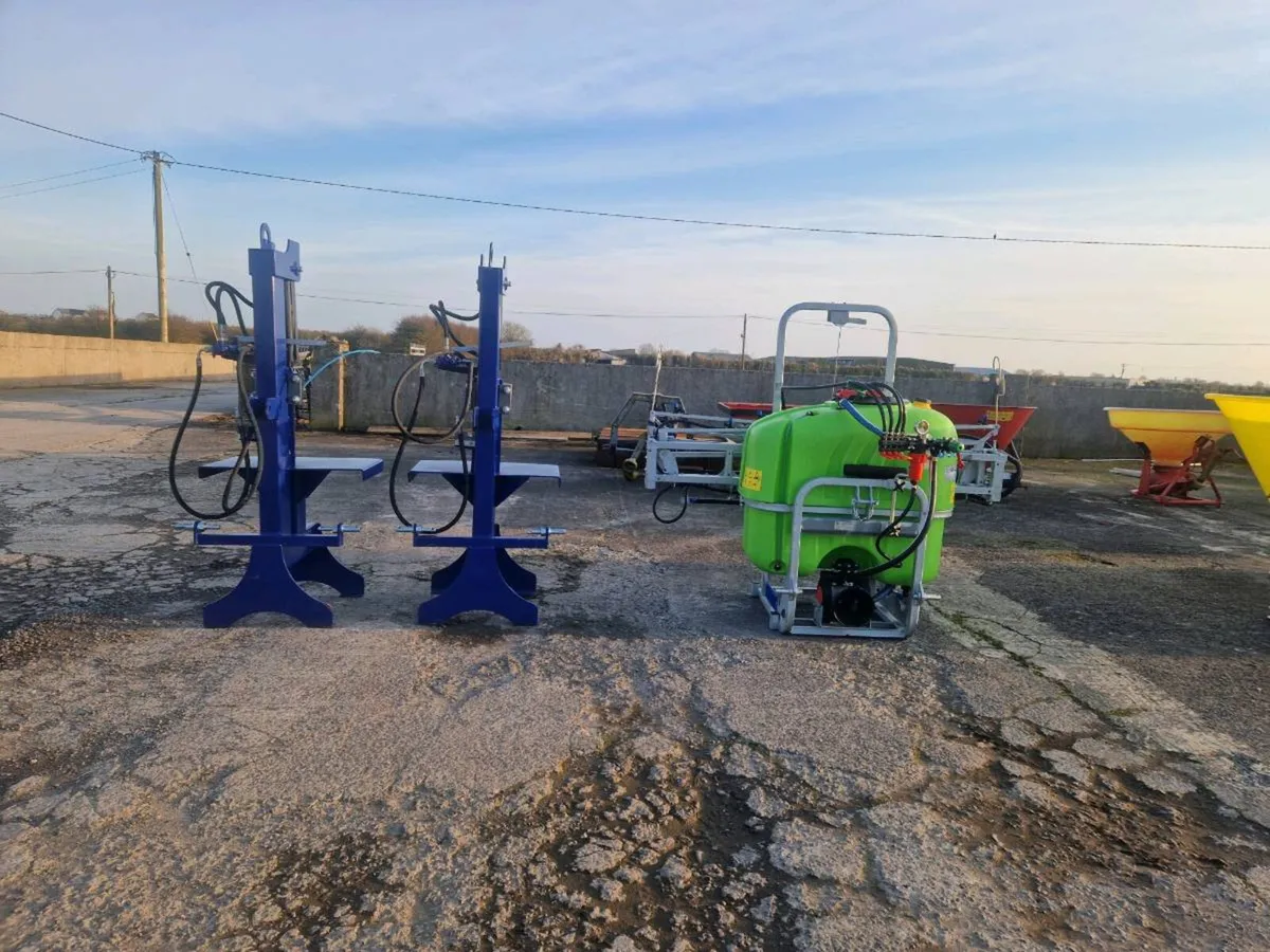 Log splitters - Image 1