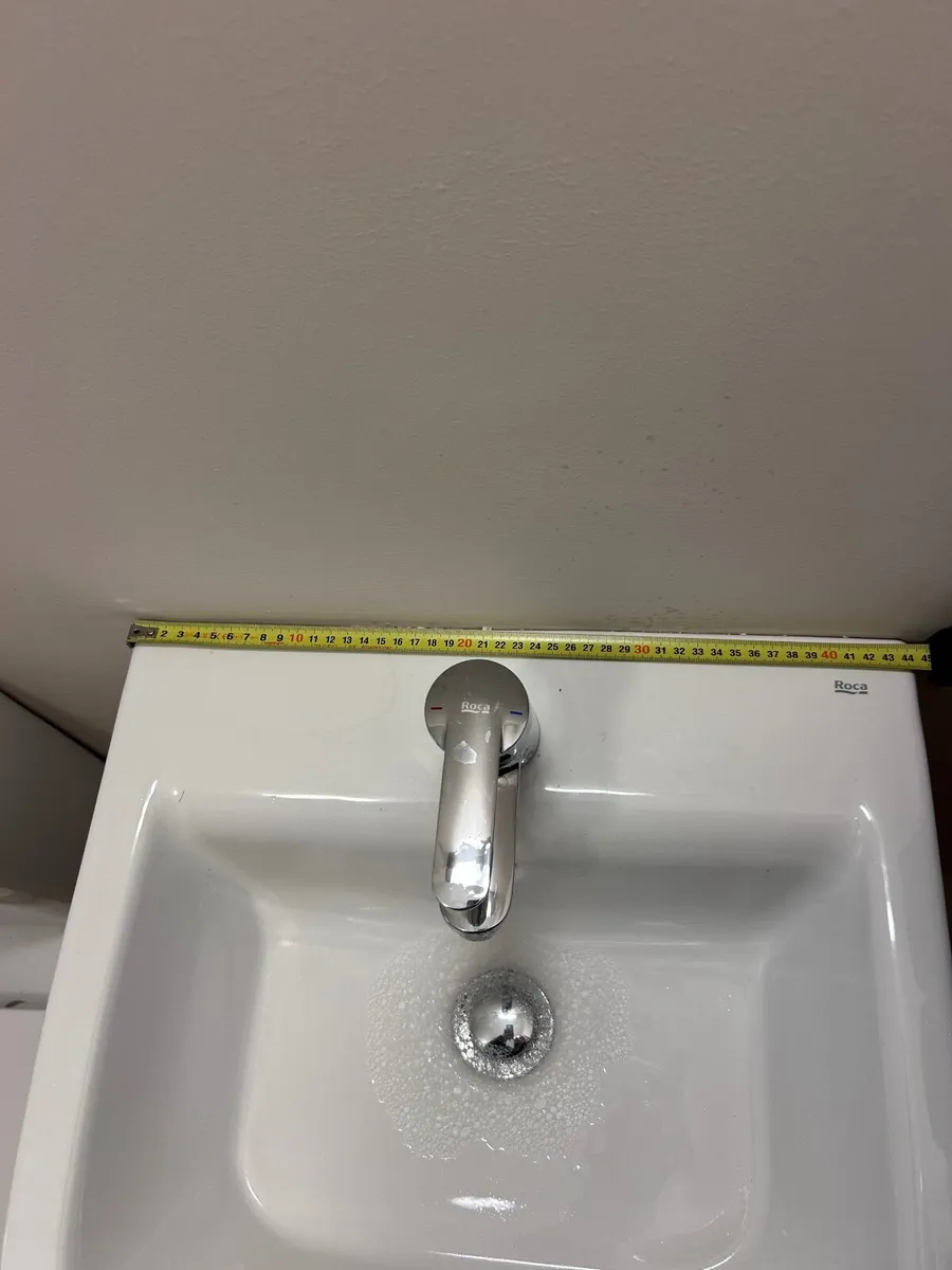 Roca Wall-Hung basins/sinks and taps brand new - Image 2