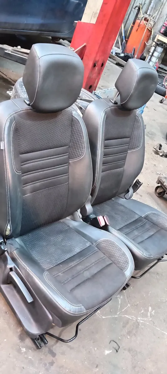 Renault, Renault grand scenic Seats Bosse Edition - Image 2