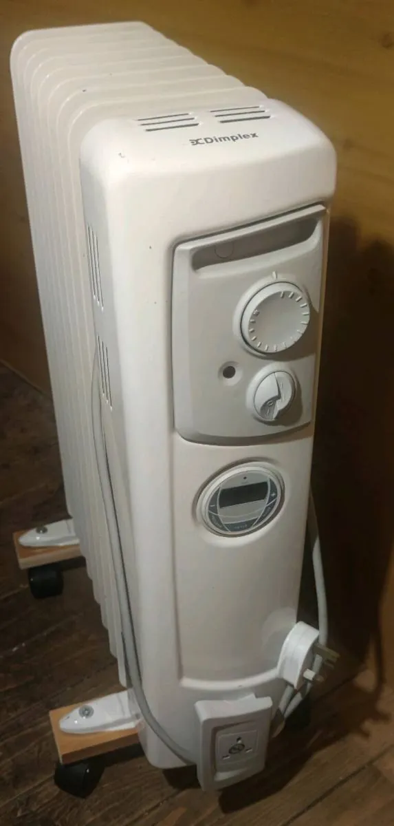 Dimplex oil heater - Image 1