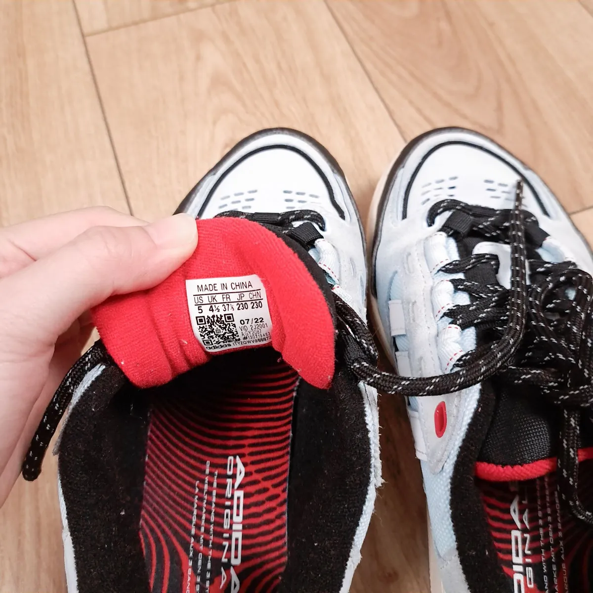 Adidas Adi2000 Blue Low Top Chunky Trainers 4.5UK - Image 3