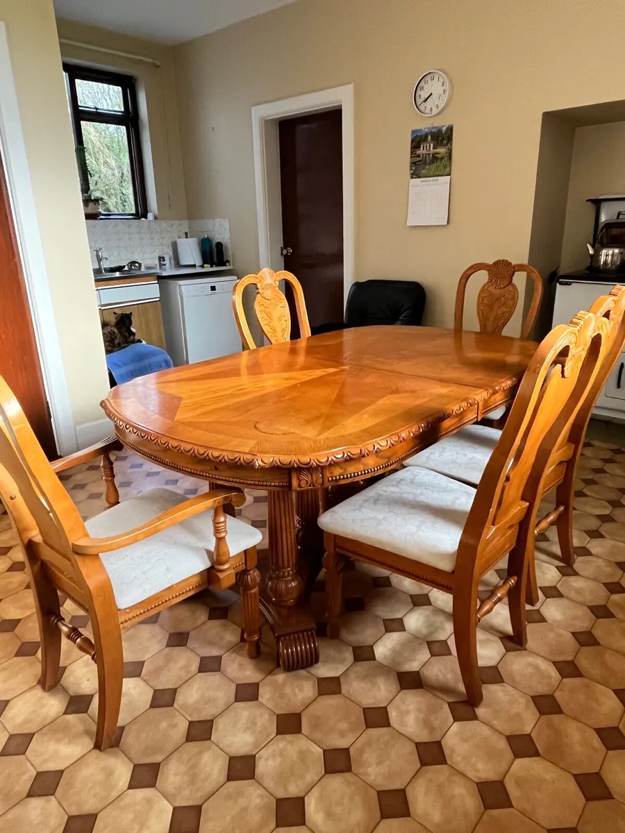 Kitchen table and 6 chairs with sideboard - Image 1