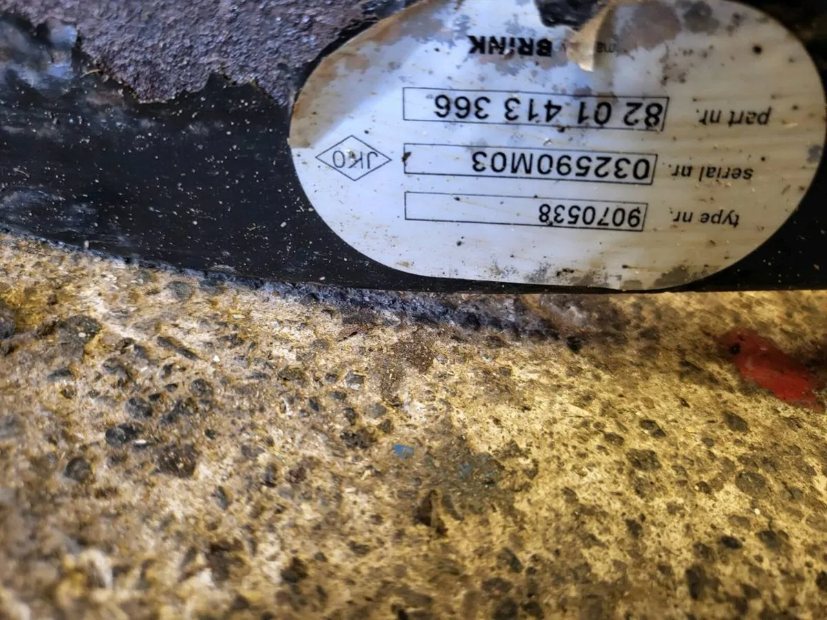 RENAULT TRAFFIC TOWBAR - Image 3