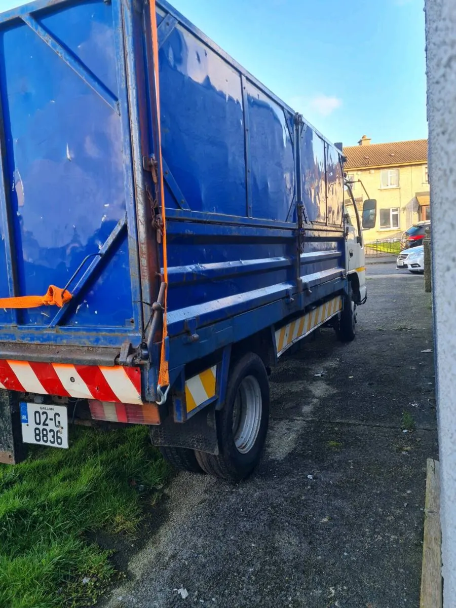 02 Isuzu tipper truck - Image 3