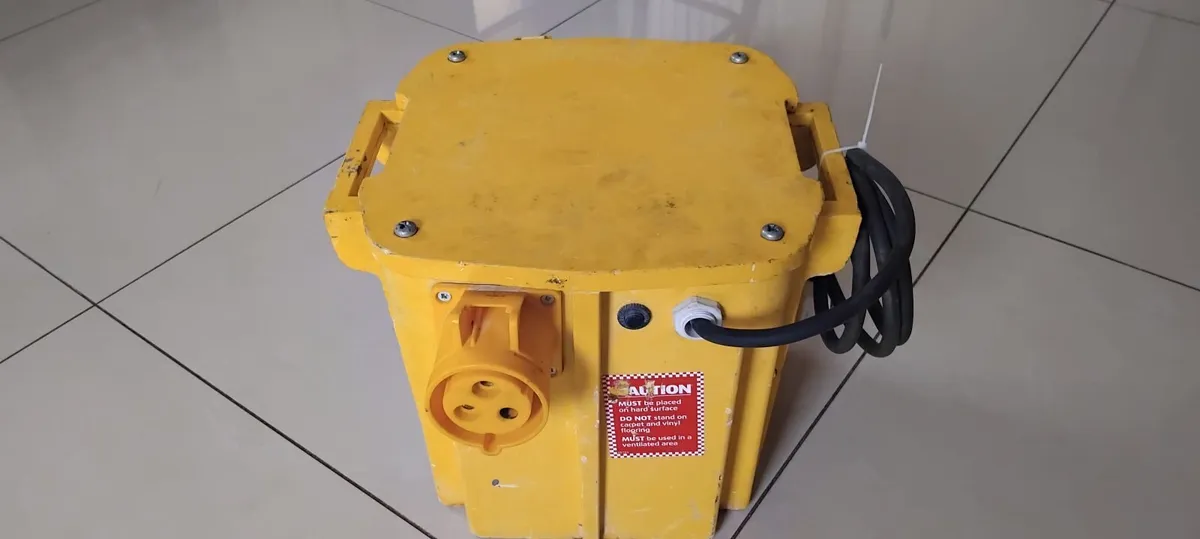 5Kva 16/32 Amp Transformer 110v - Image 1