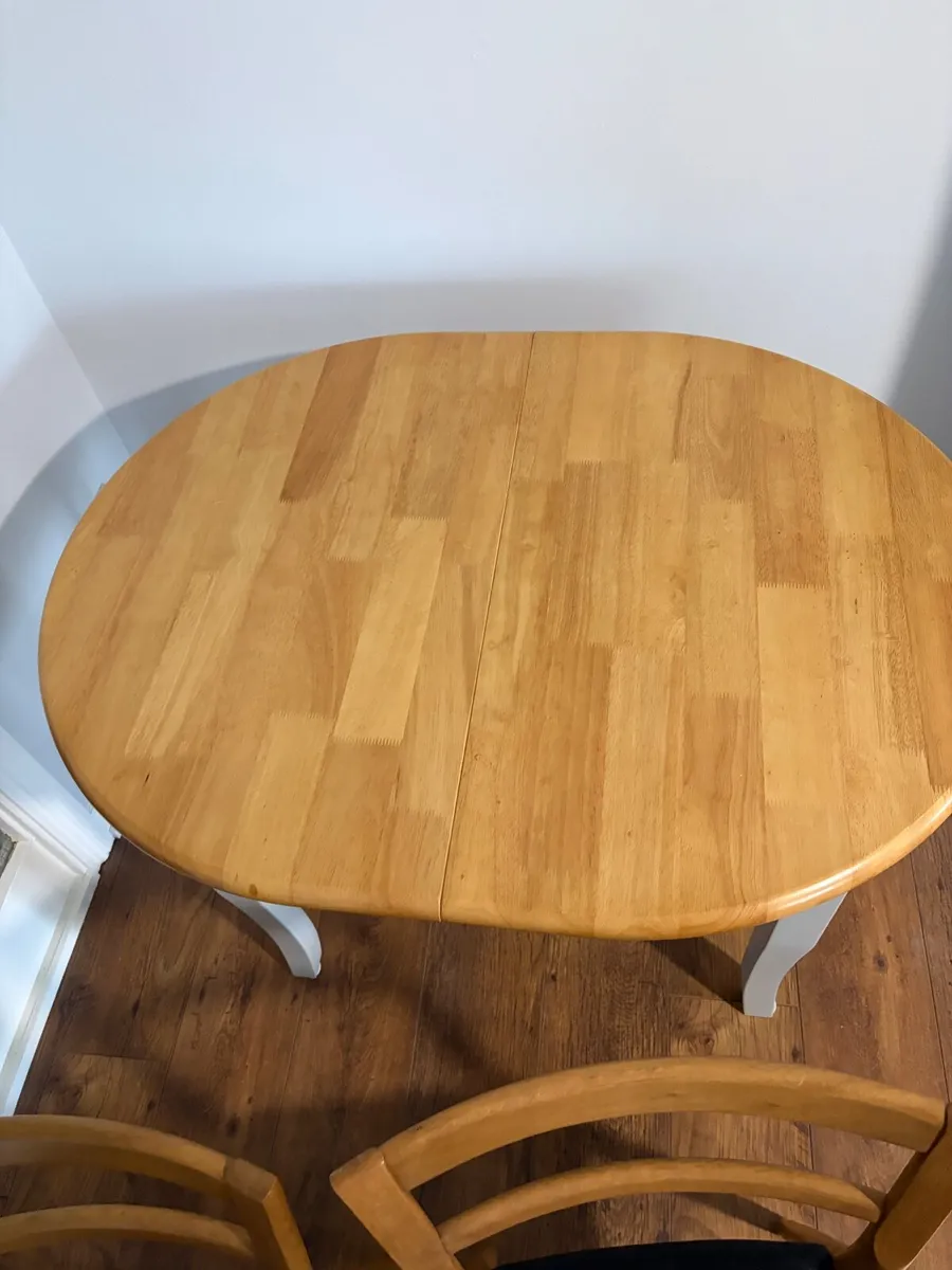 Table and Chairs - Image 1