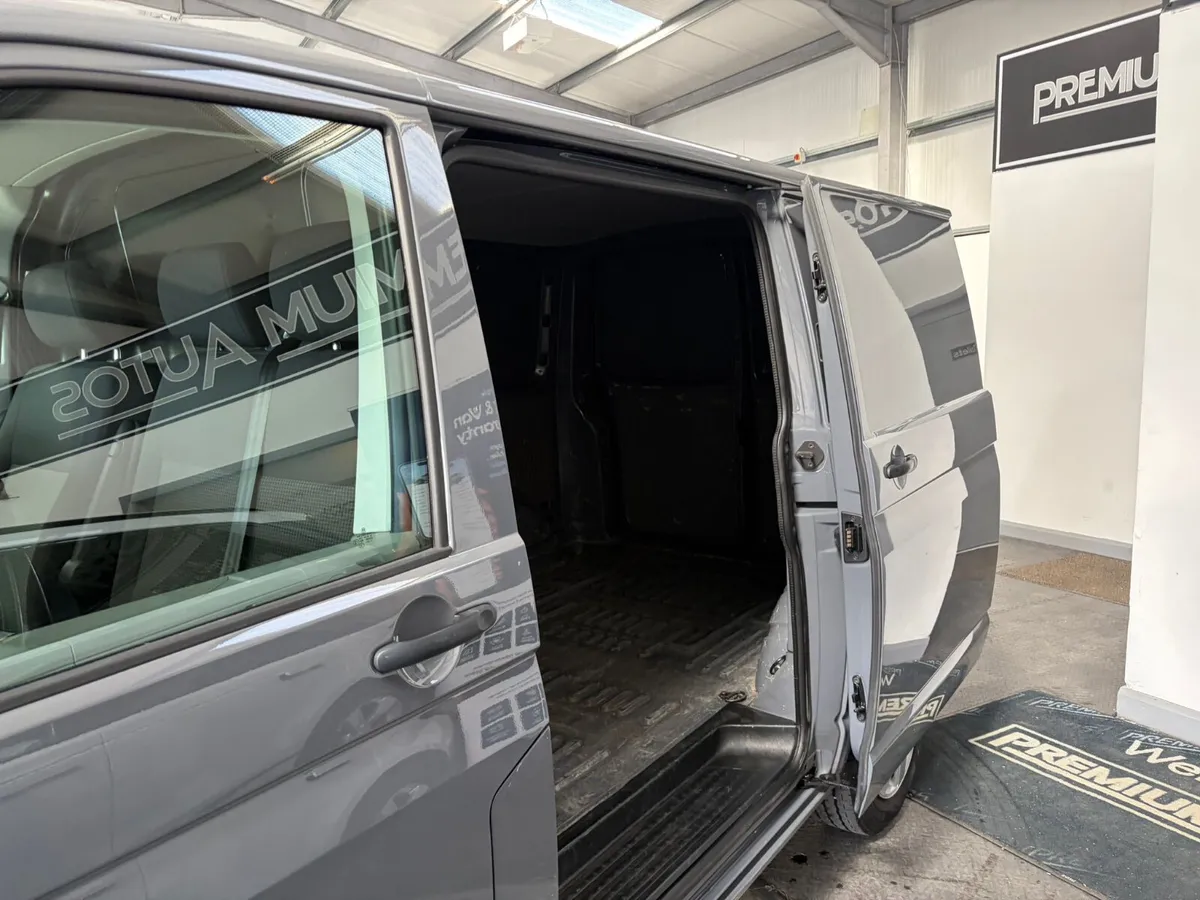 Volkswagen Transporter 2021. T6. TDI - Image 3