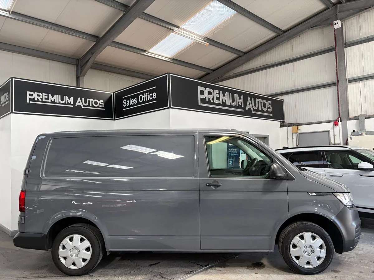 Volkswagen Transporter 2021. T6. TDI - Image 2