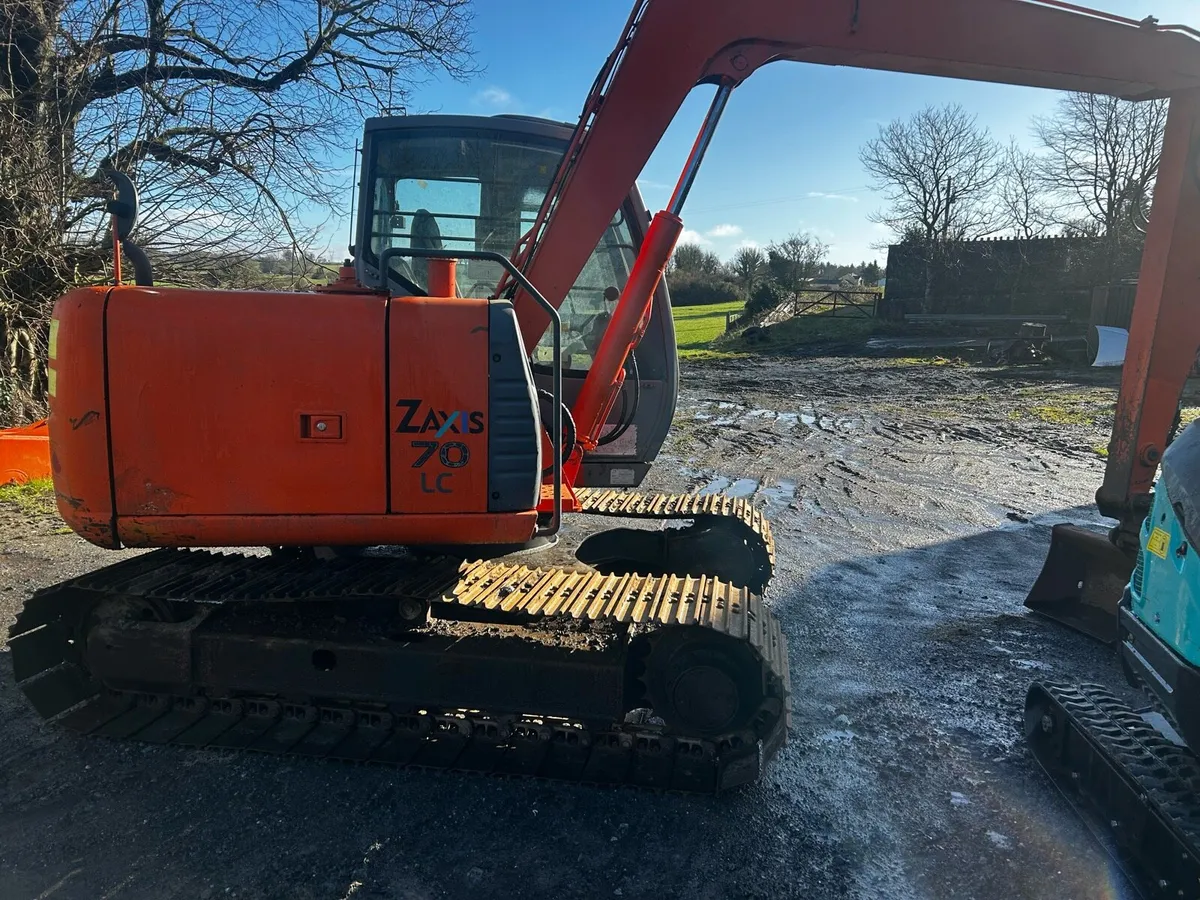 Hitachi ZX70 - Image 3