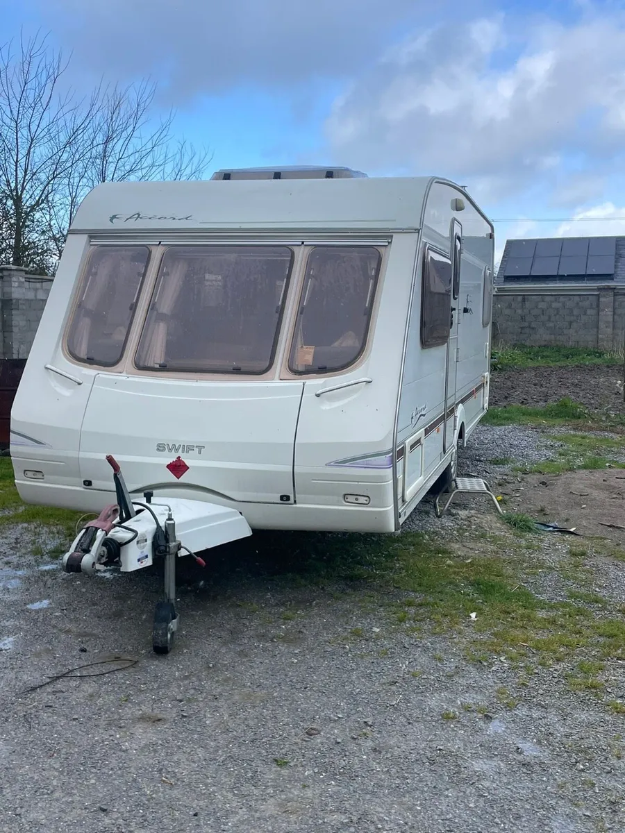 Swift accord caravan - Image 3