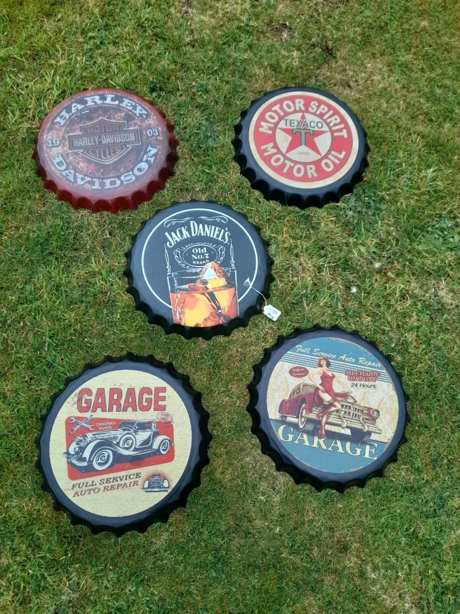 Bottle Top Plaques - Image 3