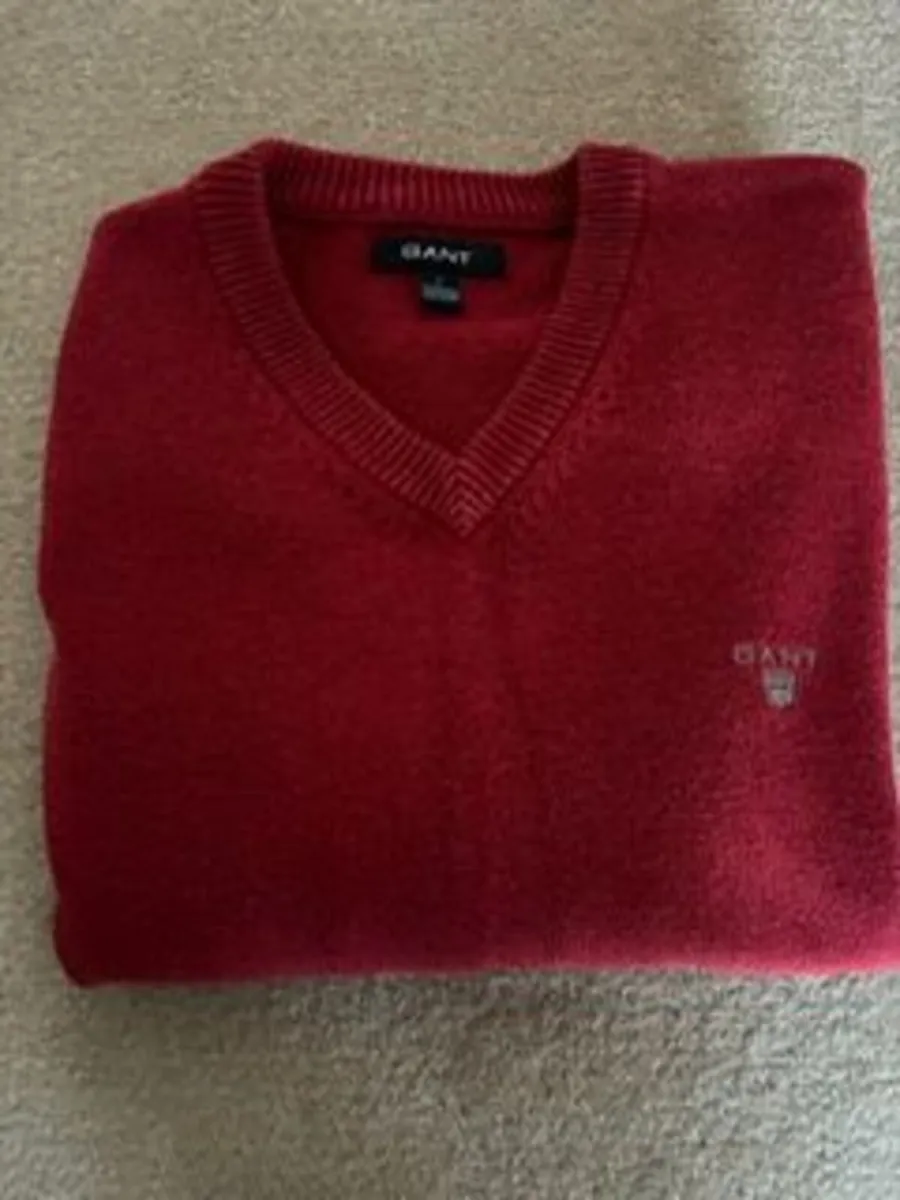 Gant shirt and Jumper age 9-10 - Image 4