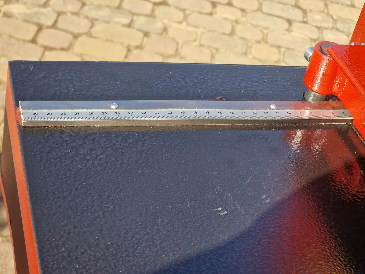 sheet metal guillotine 2050mm NEW - Image 3