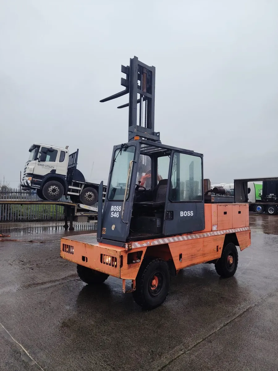 BOSS 5 Ton Side Loader Forklift Low Hrs - Image 3