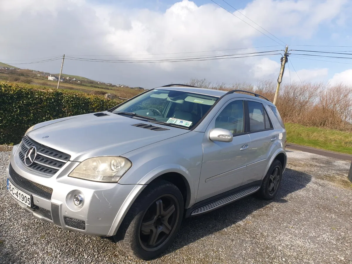 Mercedes 320 Jeep - Image 1