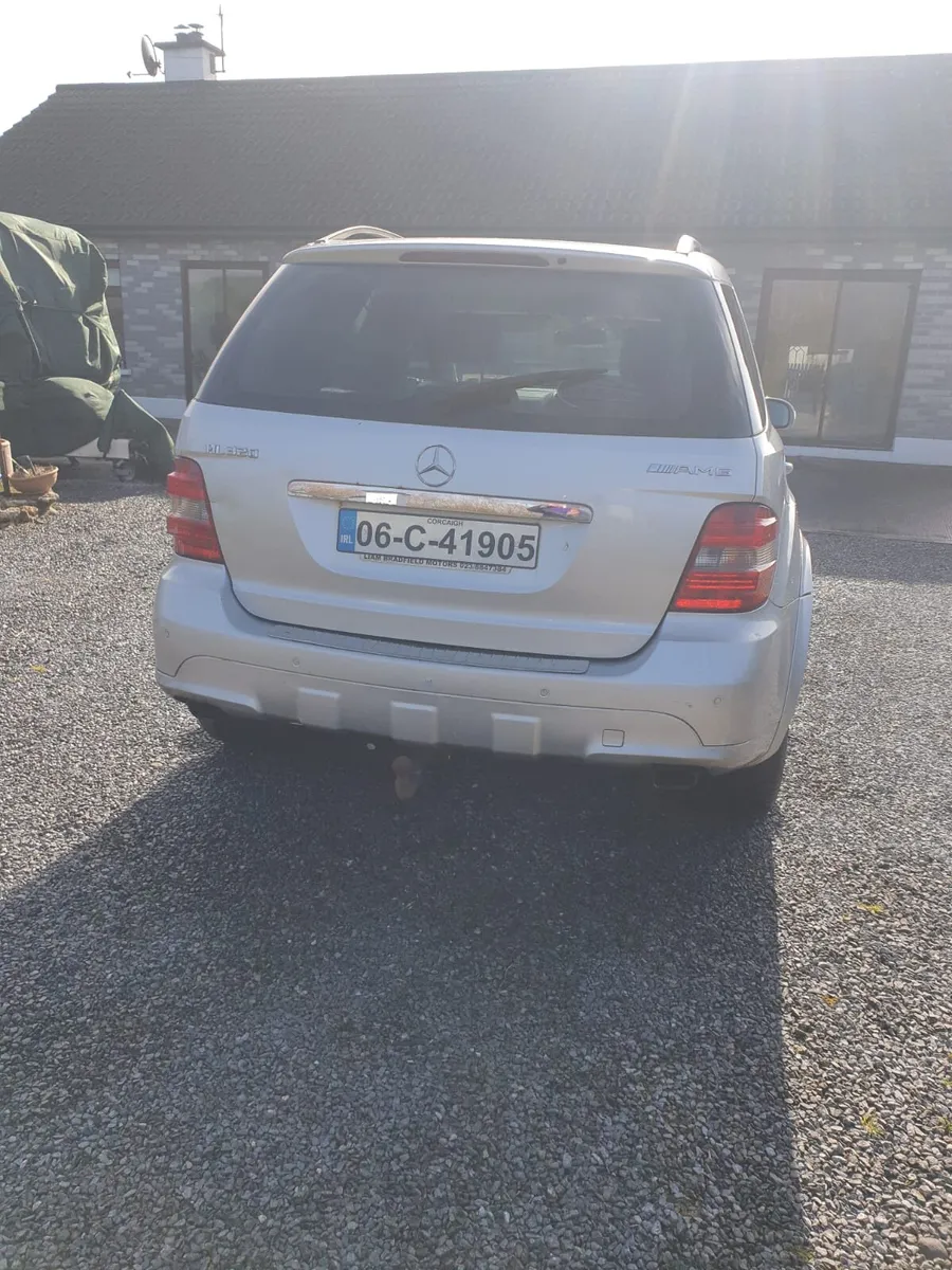 Mercedes 320 Jeep - Image 4