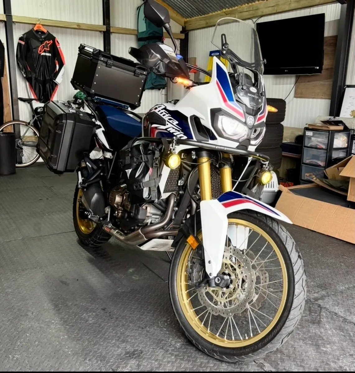 2017 Honda Africa Twin Crf1000L - Image 2