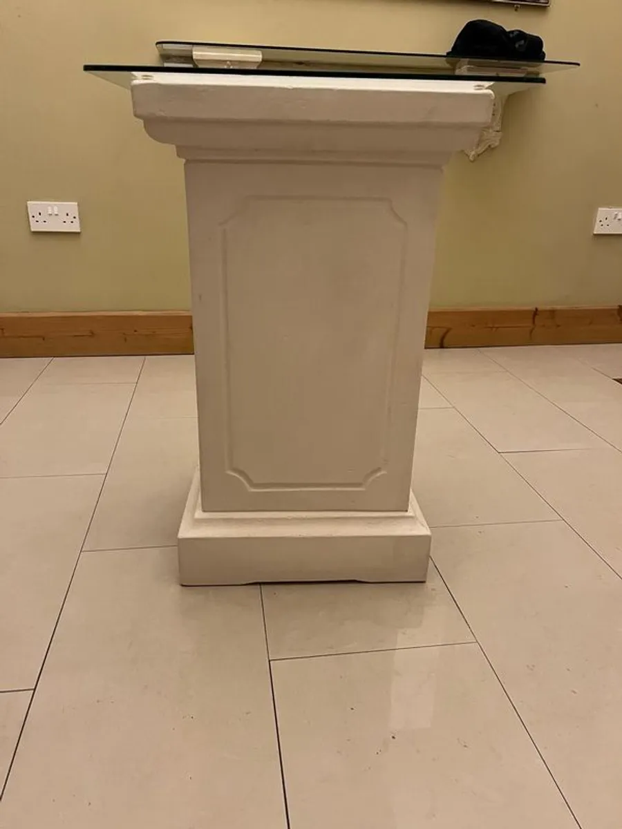 Pillar Tables - Image 2