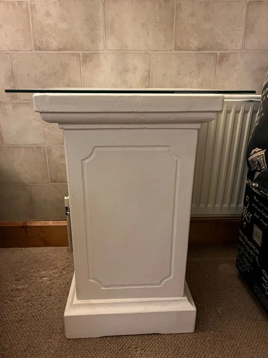 Pillar Tables - Image 3