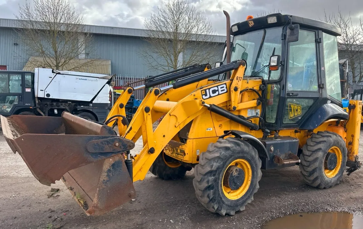 JCB 2CX Streetmaster Backhoe Loader 1000 hours - Image 4