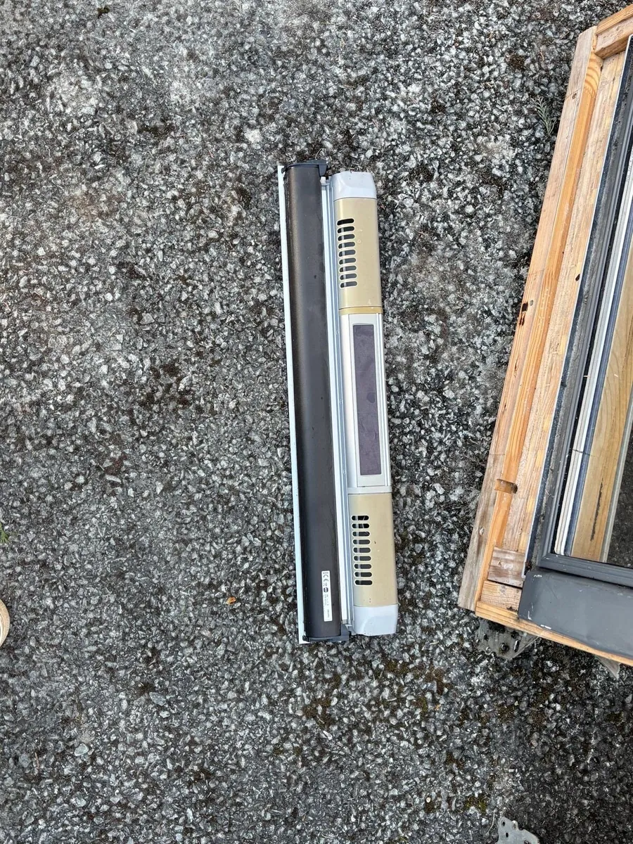 Skylights w/remote roller blinds 21” x 36.5” - Image 3