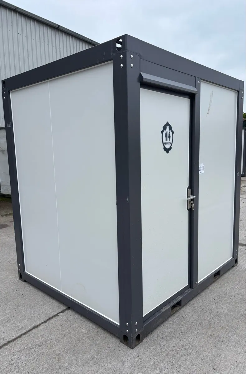 Shower Wet Room Toilet - Image 2