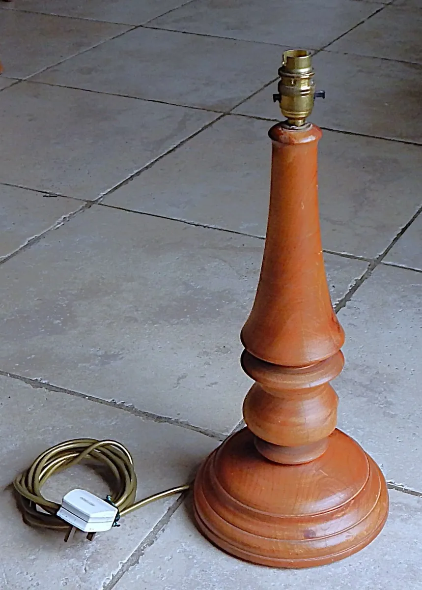 Handmade Wooden Table Lamp & Vase - Image 3