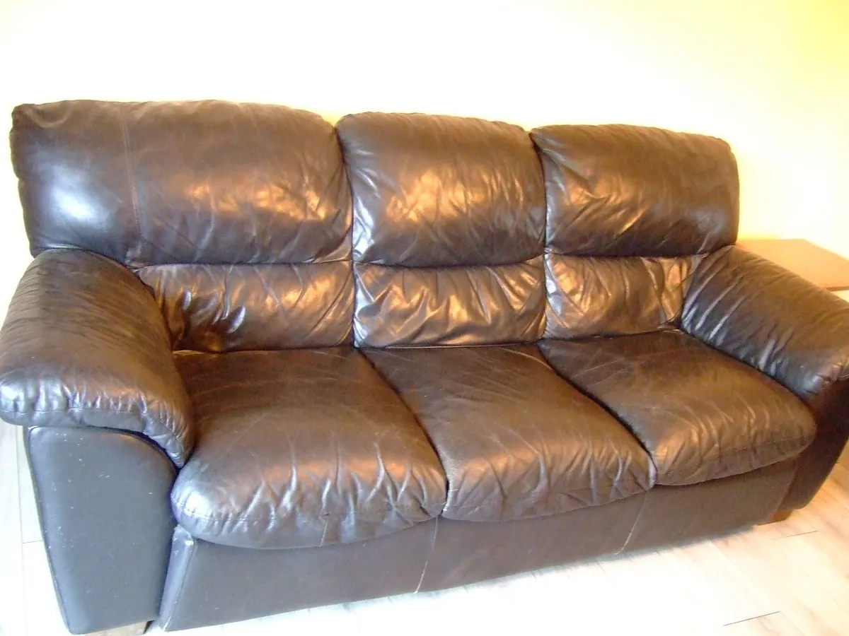 **FREE**  Leather Three Piece Suite - Image 3