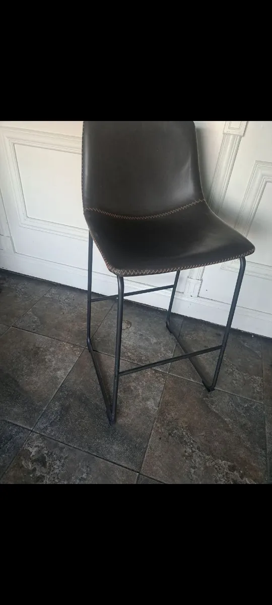 Kitchen stools - Image 1