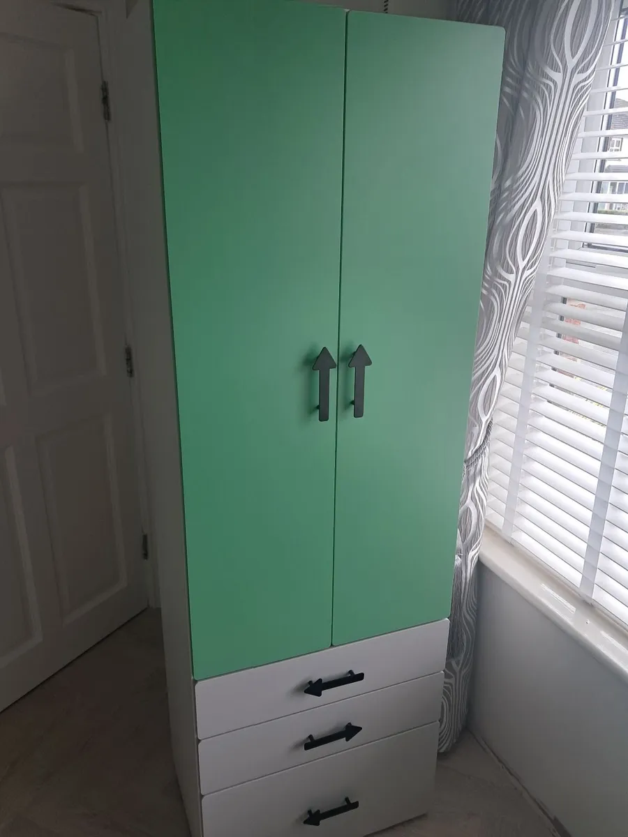 Kids Wardrobe - Image 1