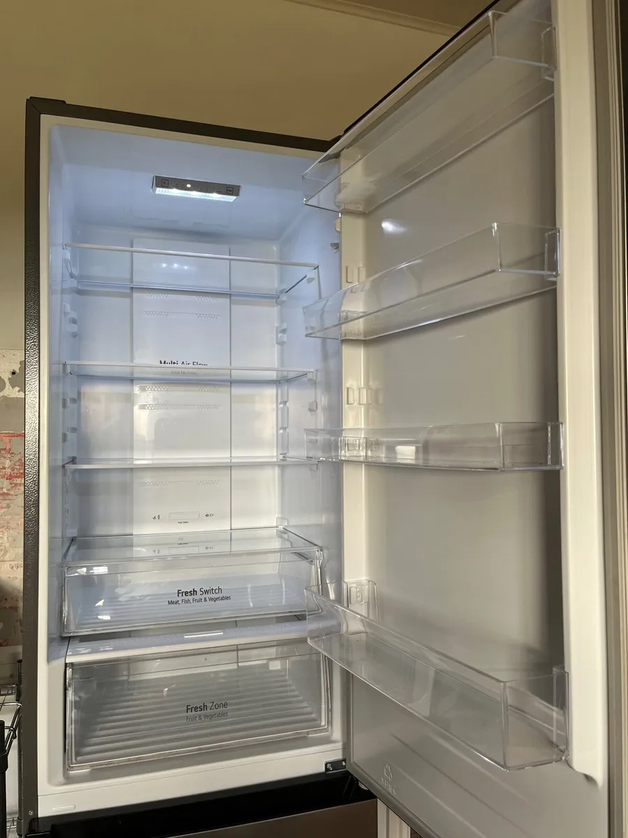 Fridge freezer - Image 4