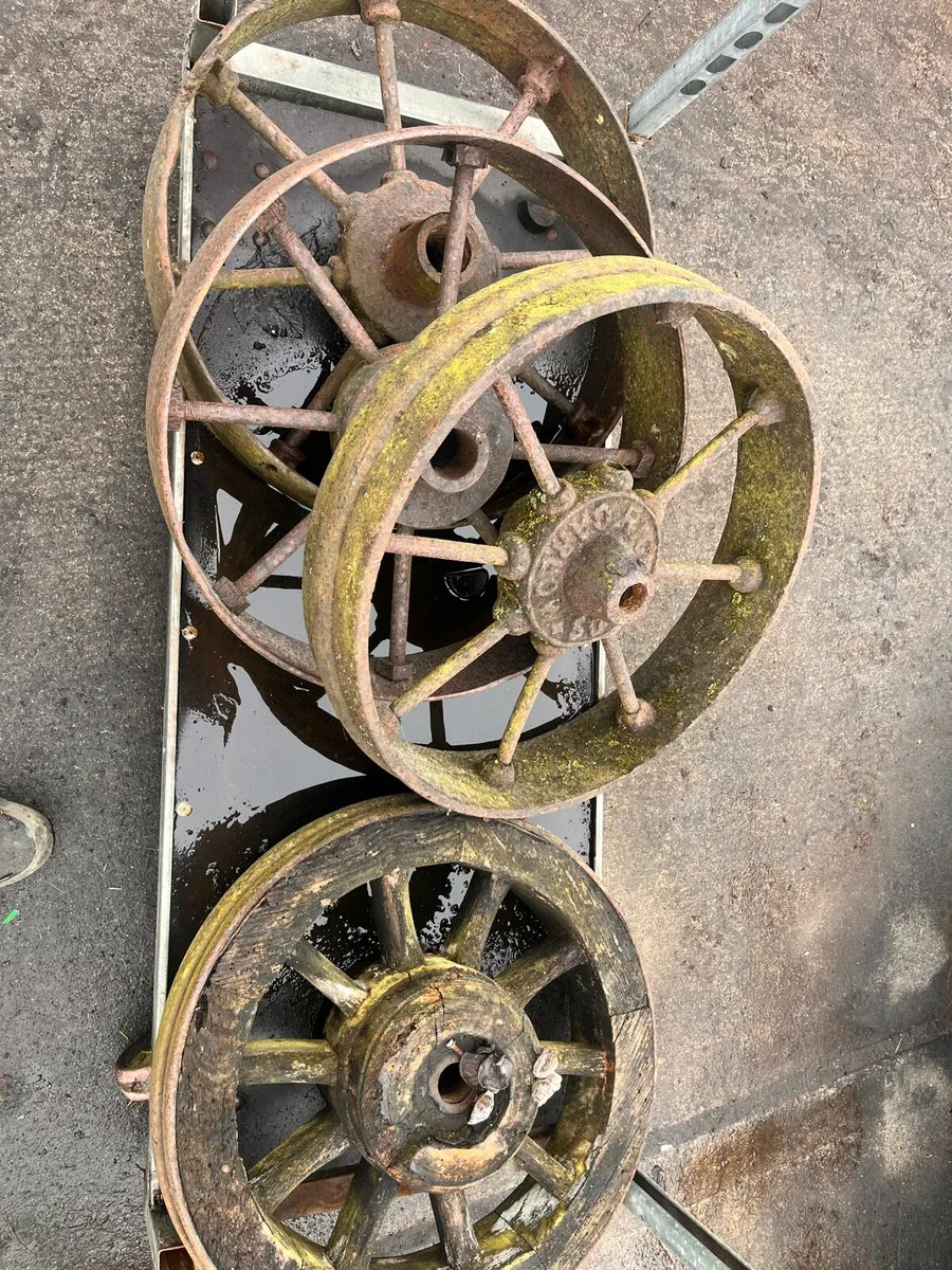 Cart wheels, wagon cast iron wheels