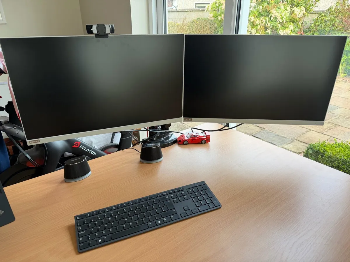 Lenovo Computer screens - Image 1