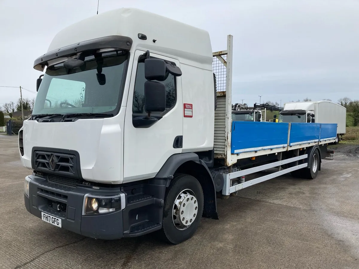 2017 Renault D Range wide 26 ft dropside - Image 2