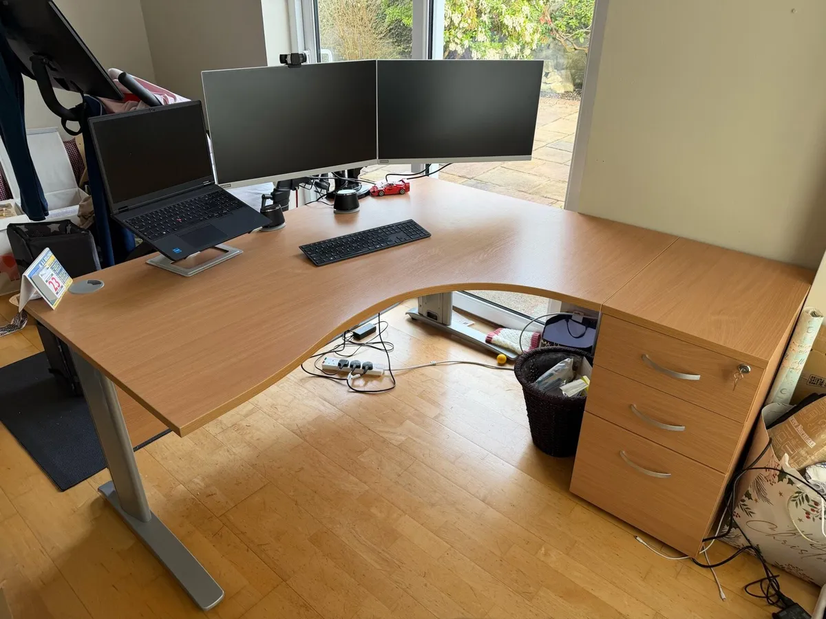 L shaped corner office desk