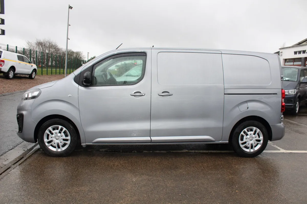 2022 Vauxhall Vivaro 2900 L1H1 Sportive - Image 2