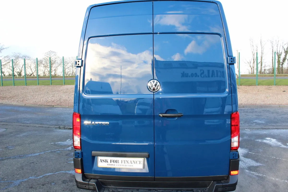 2022 Volkswagen Crafter CR35 MWB - Image 3