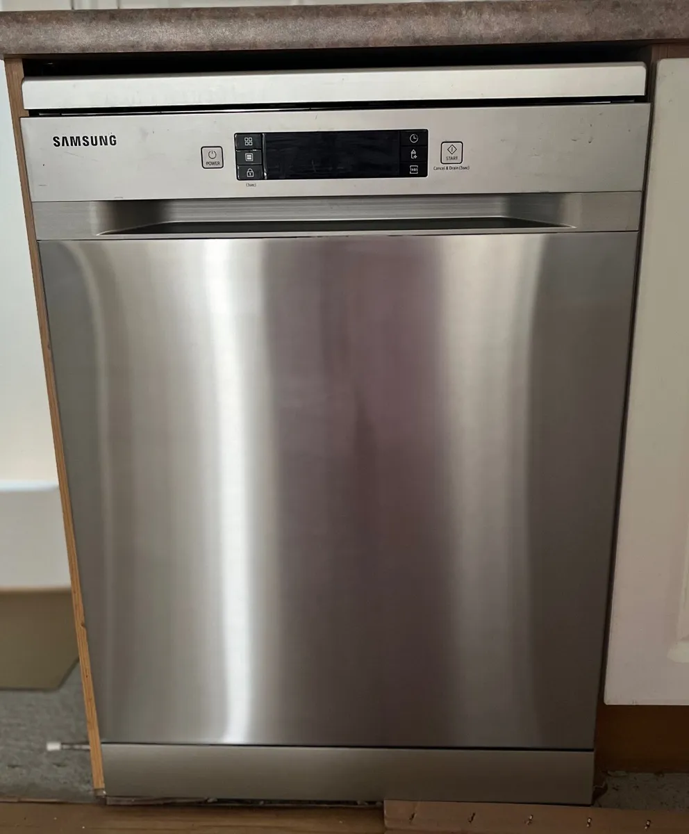 Dishwasher - Image 1