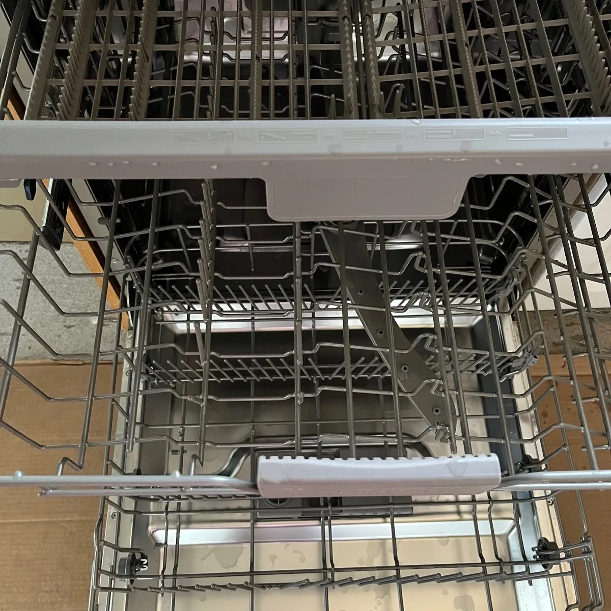 Samsung dishwasher - Image 2