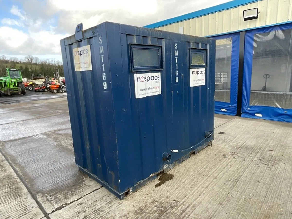 8ft x 4ft ANTI VANDAL DOUBLE MAINS SITE TOILET - Image 4